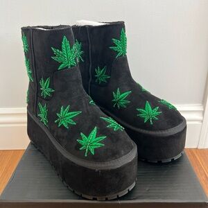Dolls Kill Current Mood Weed Stoned Stepping Platform Beaded Boots Size 9 NEW